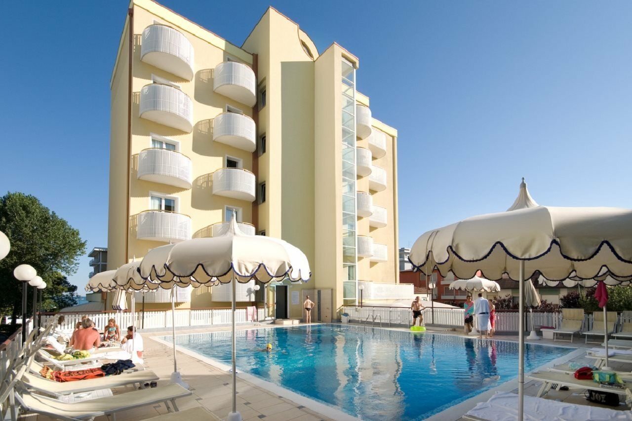 Salus Smart & Chic Hotel Lido di Jesolo Exterior photo