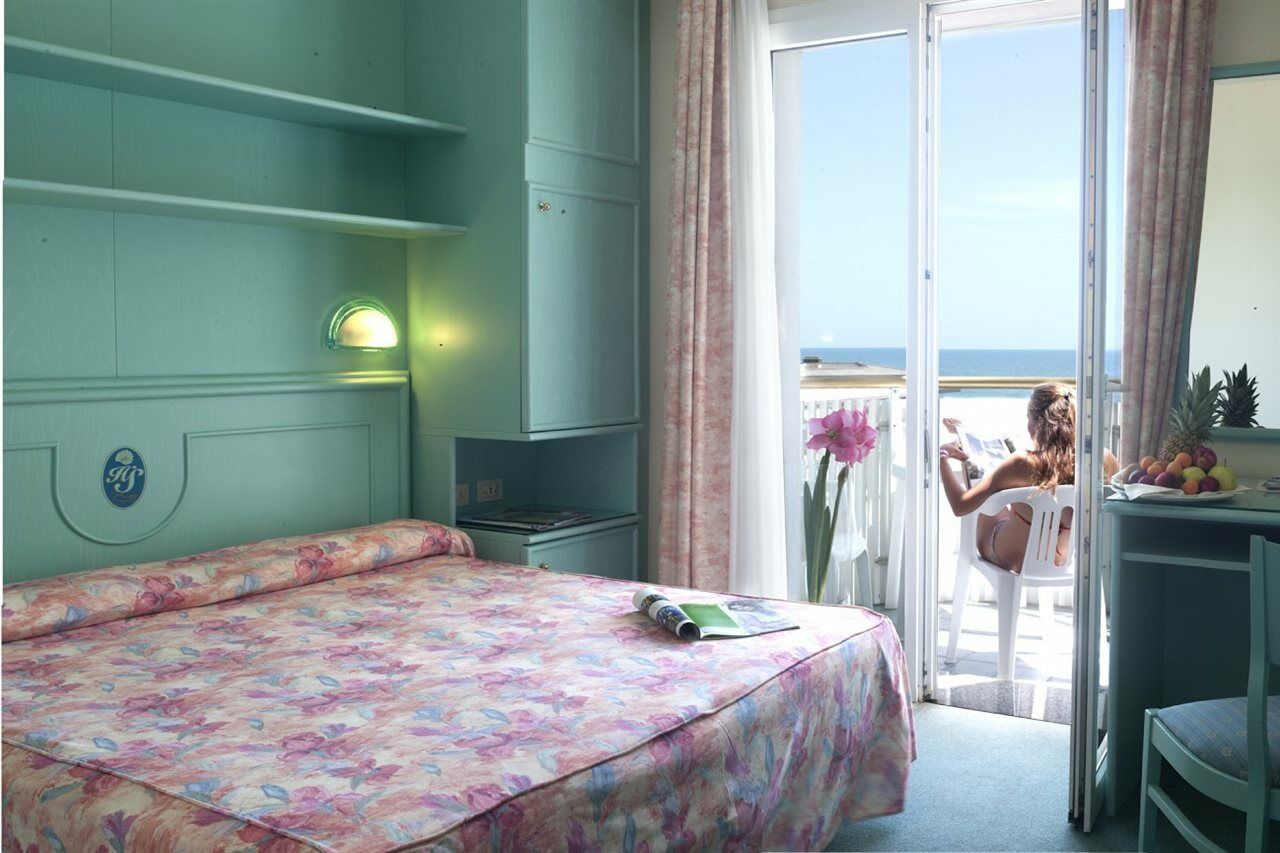 Salus Smart & Chic Hotel Lido di Jesolo Exterior photo